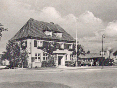 So sah der Bahnhof in Bielefeld-Jöllenbeck in den 1930er Jahren aus Foto: xxxxxxxxxxxxx