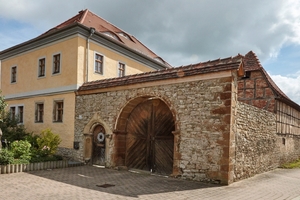  Einen ersten Preis gab es in Thüringen für den Dreiseithof Kölleda Fotos (2): Roland Rossner / Deutsche Stiftung Denkmalschutz 