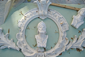  Teile des Ornaments „Ritter Kunibert“ vor der Montage 