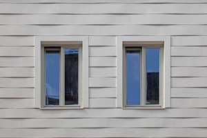  Rechts: Bossenbänder mit Fensterfaschen nach Fertigstellung Foto: Michael Heinrich 