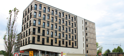 Studentenwohnheim Woodie in Hamburg in Holz-Modulbauweise, eröffnet im Oktober 2016,sechs Geschosse hoch 