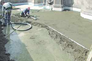  Aufbringen einer Ausgleichsschicht aus Beton mit Gefälle 