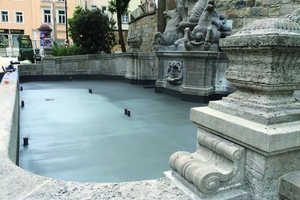  Der Wittelsbacher Brunnen nach Abschluss der konservatorischen und restauratorischen Arbeiten am Naturstein und Deckbeschichtung des Brunnenbodens 