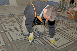  Verfugung der Mosaikplatten Fotos: Ardex 