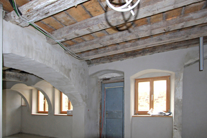  Historische Holzbalkendecke im Appartement 2 