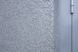  Die neue Metallic-Effekt-Beschichtung Knauf Fassadol Metallic verleiht Wänden innen wie außen einen individuellen metallisch glänzenden Charakter 