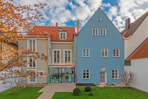  Die beiden historischen Häuser mit den Nummern 8 und 10 in der Lu-ckengasse in Freising wurden mit einem Hochleistungsdämmputz von innen gedämmt 