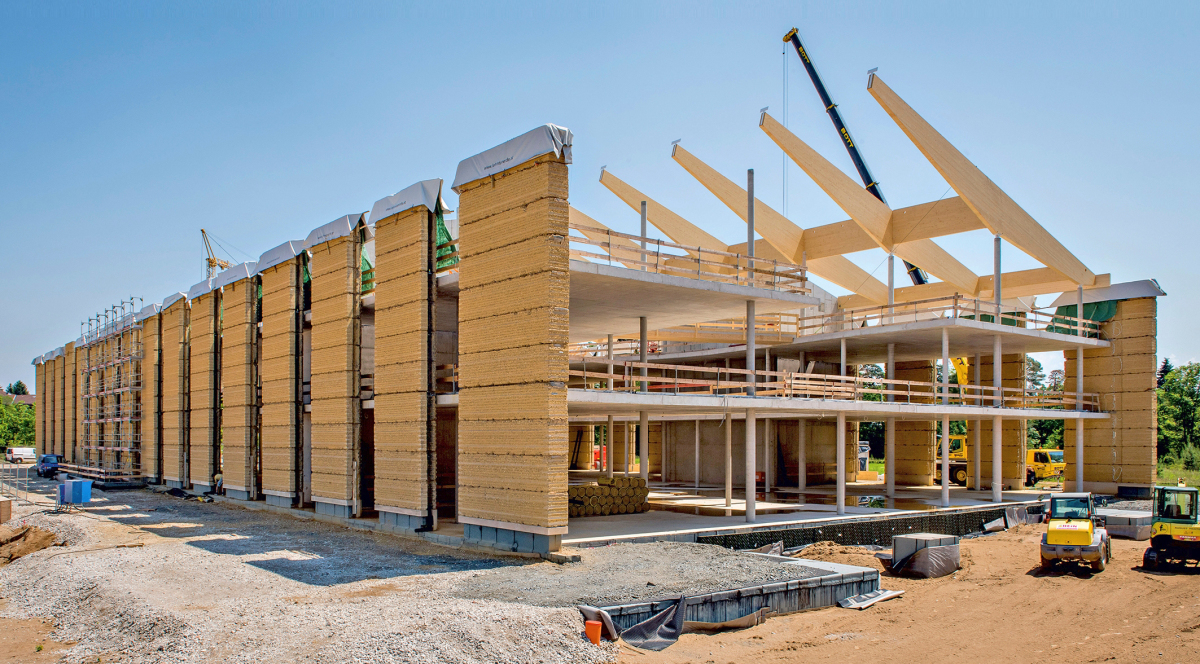 Größte Lehmfassade Europas - bauhandwerk