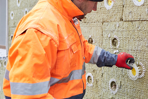  Die Dübelrondellen und die Dübel werden rückgebaut Fotos: Saint-Gobain Weber 