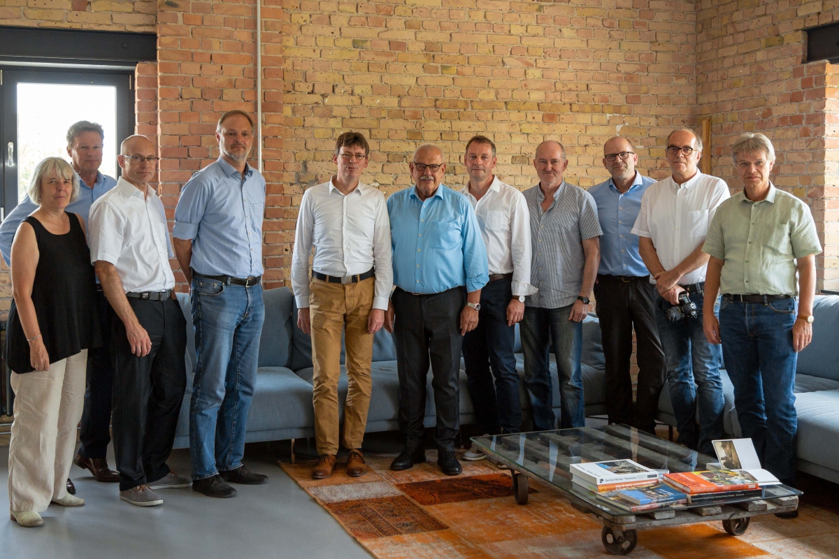 Thomas Wieckhorst, Chefredakteur der bauhandwerk (dritter von links), auf dem Fachpresse-Roundtable 2019 des Qualitätsgedämmt e.V. Ende Juli in Berlin Foto: Qualitätsgedämmt e.V.