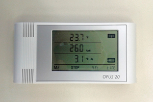  elektronisches Gerät zur Bestimmung von Lufttemperatur, relativer Luftfeuchte und Taupunkttemperatur 