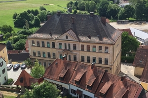  Blick auf die ehemalige Knabenschule in Furth im Wald vor Beginn der Sanierungs- und Umbauarbeiten Foto: pwA planwerkstatt.Architekten 