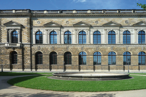  Die Sempergalerie ist ein vom Architekten Gottfried Semper von 1847 bis 1854 errichteter Museumsbau im Stil der italienischen Hochrenaissance im Stadtzentrum von Dresden 