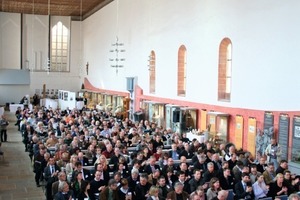  Gut besucht: Die Tagung „Kirche leer was dann? Neue Nutzungskonzepte für alte Kirchen“ Anfang April in der umgenutzten Kornmarktkirche in Mühlhausen 