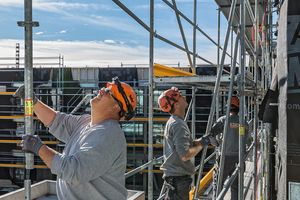  Um eine erfolgreiche Präventionskultur dauerhaft im Baustellenalltag und hier auf dem Gerüst zu implementieren, gibt es inzwischen viele Ansätze  