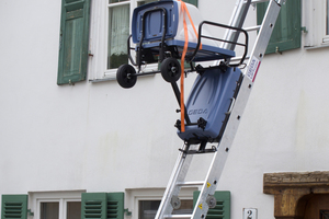  Der „AkkuLeiterLift“ ist ein handlicher Aufzug zum Transport verschiedenster Materialien 