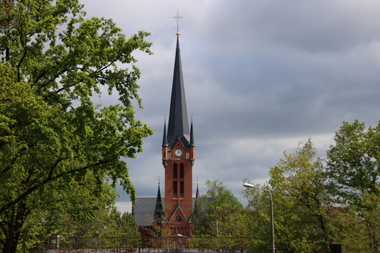  Zu ihrem 130. Geburtstag werden die Sanierungsarbeiten an Dresdens St.-Petri-Kirche in erstmals vollständig abgeschlossen sein 