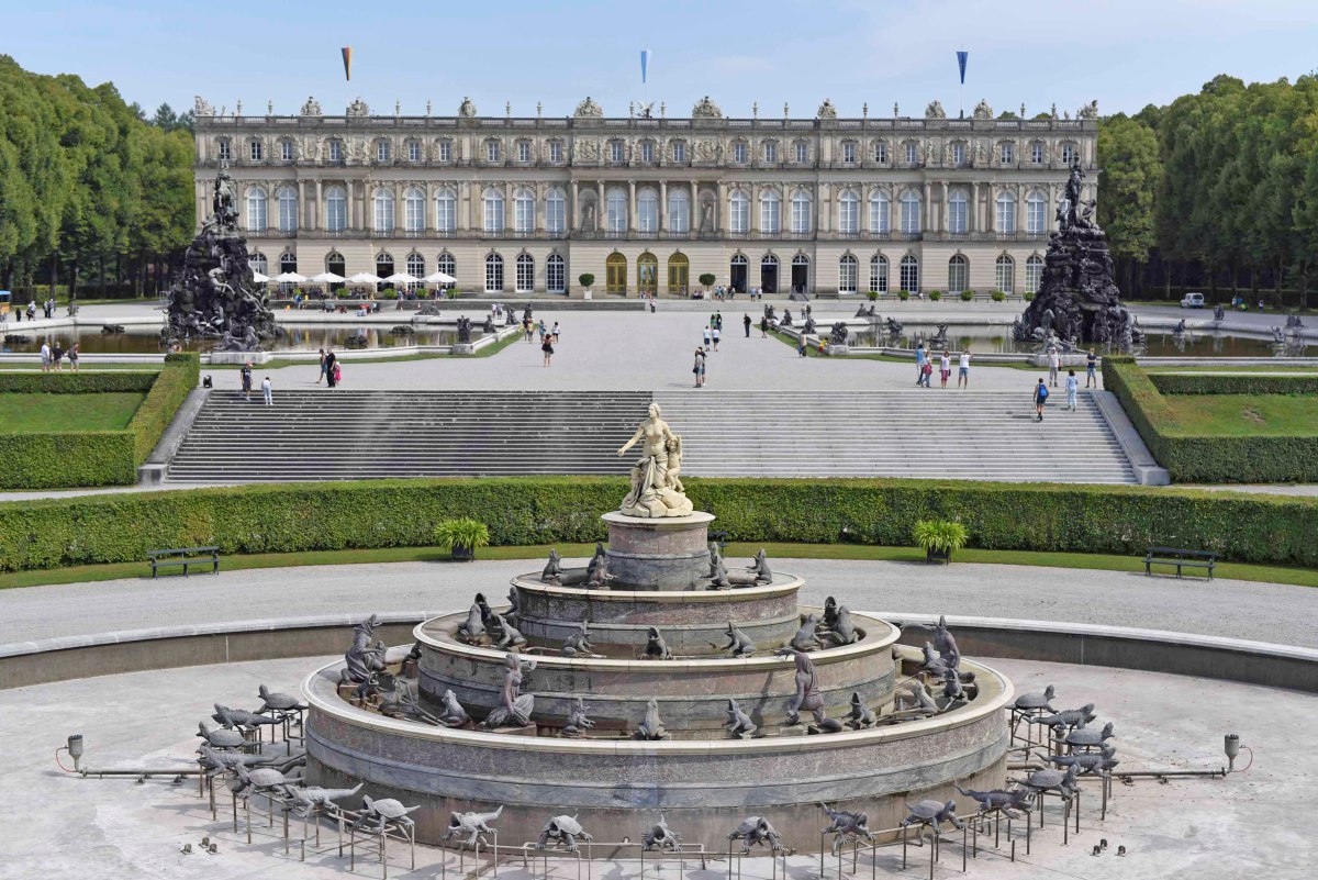 Kärcher reinigt im Rahmen seines Kultursponsorings den Latonabrunnen im Schlosspark Herrenchiemsee