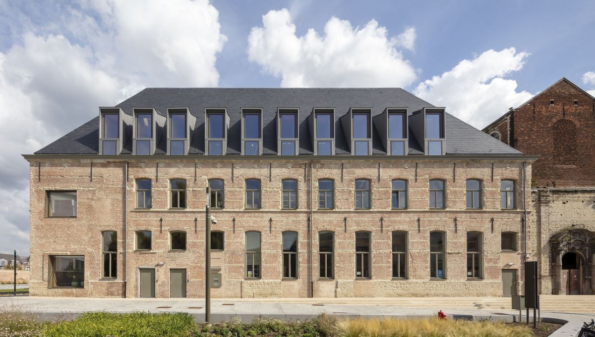 In den Räumen der ehemaligen Bibliothek des Predikherenkloster sind im Südflügel des Kreuzgangs die Spuren der Zeit an der Gewölbedecke gut zu erkennen