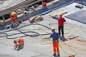  Fehlstellen im Beton schlossen die Handwerker mit herkömmlichen Verlegemörtel ? 