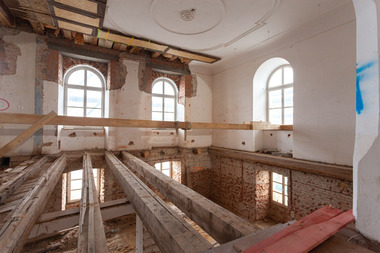 : Die Sanierung der auf dem Domberg Freising beheimateten Geb?ude umfasst insgesamt 30 Einzelprojekte. Dazu geh?ren unter anderem das Di?zesanmuseum, das ehemalige Domgymnasium sowie das Kardinal-D?pfner-Haus