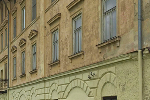  Stark sanierungsbedürftig: Blick auf das Gebäude vor Beginn der ArbeitenFotos: Remmers / Sascha Kletzsch 