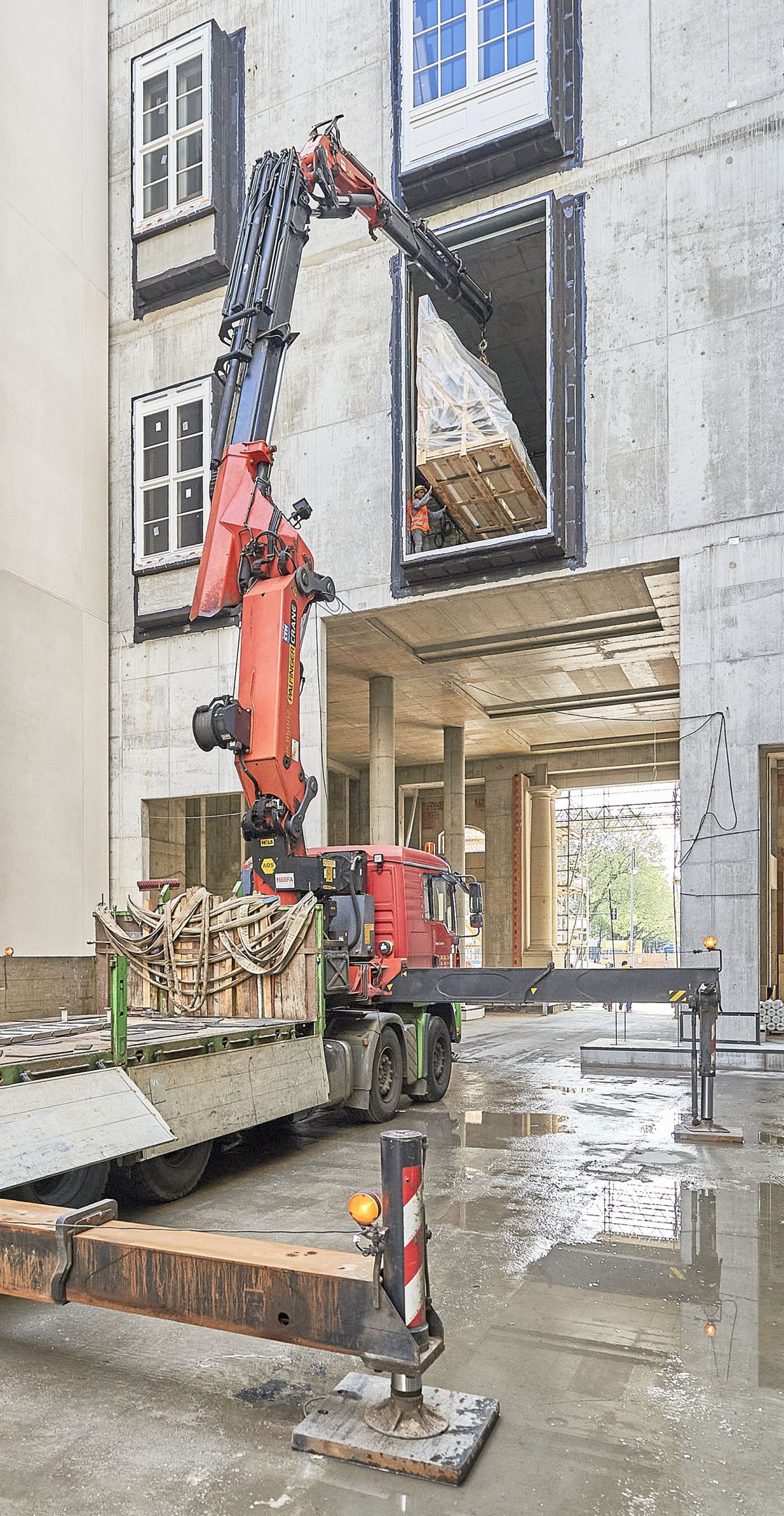 386 XXLFenster für das Berliner Schloss bauhandwerk
