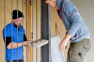  Im ?Nest? montierte man eine Wand aus den ?Waste Based Bricks? in einem Stahlrahmen aus U-Profilen 