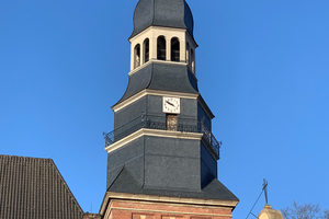  Der Turm der denkmalgeschützten Liebfrauenkirche im nord-rheinwestfälischen Bocholt wurde komplett instandgesetzt 