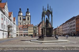  Der Marktplatz von Wittenberg. 