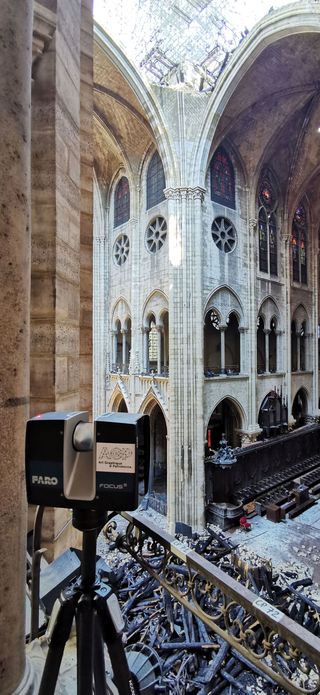 3D-Messungen mit dem 3D „Focus“-Laser-Scanner von Faro in der Kathedrale Notre-Dame de Paris