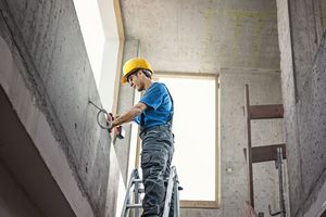  Die breiten Quertraversen sorgen zusätzlich für sicheren Stand, so dass man sich ganz und gar auf die eigentliche Arbeit konzentrieren kann 