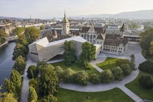  Der moderne Erweiterungsbau des Landesmuseums Zürich nach Plänen der Basler Architekten Christ &amp; Gantenbein schließt unmittelbar an den Bestandsbau von Gustav Gull aus dem 19. Jahrhundert an 