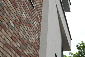  Kombinierte Fassaden auf Wärmedämm-Verbundsystemen mit Putzoberfläche und Klinkern oder Naturstein sind ebenfalls möglich 