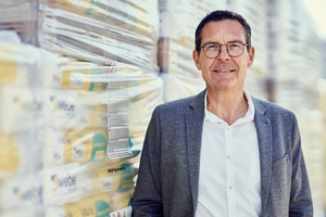  Der Baustoffhersteller Saint-Gobain Weber mit Direktor Marketing Christian Poprawa setzt sich für Rückbau und Recycling ein.  