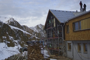  Auf über 2000 Metern wurde eine alpine Schutzhütte modernisiert 