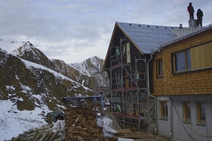  Auf über 2000 Metern wurde eine alpine Schutzhütte modernisiert 