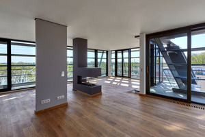 Wohnung im dritten Obergeschoss mit Blick auf den Rhein 