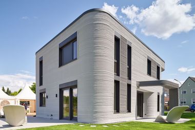 Das zweigeschossige Einfamilienhaus in Beckum wurde komplett im 3D-Druckverfahren aus Beton erstellt