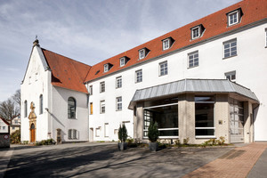  Das ehemalige Landeshospital in Paderborn im Jahr 2014 vor Beginn der Sanierungs- und Umbauarbeiten 