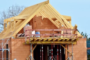  Ob in den nächsten Wochen noch genügend Material für Baustellen in Deutschland vorhanden ist, kann der Hauptverband der Deutschen Bauindustrie derzeit nicht sagen. 