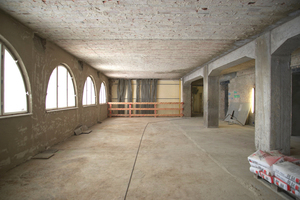  Bogenfenster im ersten Obergeschoss zur der Geisbergstraße hin während der Bauarbeiten 