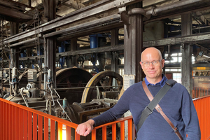  Thomas Wieckhorst, Chefredakteur der bauhandwerk, in der ehemaligen Brikettfabrik in Knappenrode (ab Seite 12) 