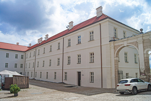  Mit dem „Aeroputz“ können Profile aller Art bei älteren Gebäuden, wie beim Freisinger Dom, nachgebildet werden 