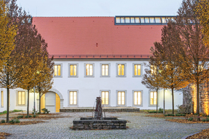  Heute befindet sich in den Gebäuden des Franziskanerklosters Altstadt bei Hammelburg die Musikakademie 