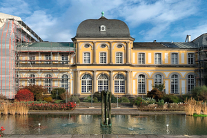  Die Gebäudehülle vom Poppelsdorfer Schloss in Bonn wird umfassend saniert. Hierzu zählt auch die Sanierung der schadstoffbelasteten Fenster 