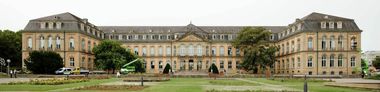 Das Stuttgarter Schloss w?hren der energetischen Ert?chtigung der Einfachverglasung