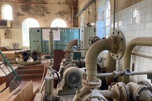  Technik im alten Wasserwerk in Malchin   