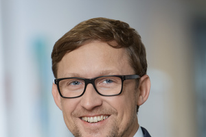  Bei der Umsetzung der Nachhaltigkeitsstandards im Unternehmensalltag sieht Christian Elsholz noch Nachholbedarf. Er ist Partner bei PwC Deutschland im Bereich Capital Projects & Infrastructure.  