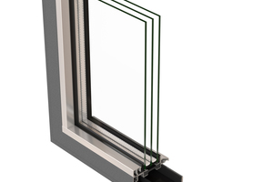  Außergewöhnlich große Drehfenster ermöglicht Jansen mit dem Sprossensystem „Janisol Arte 66“ 